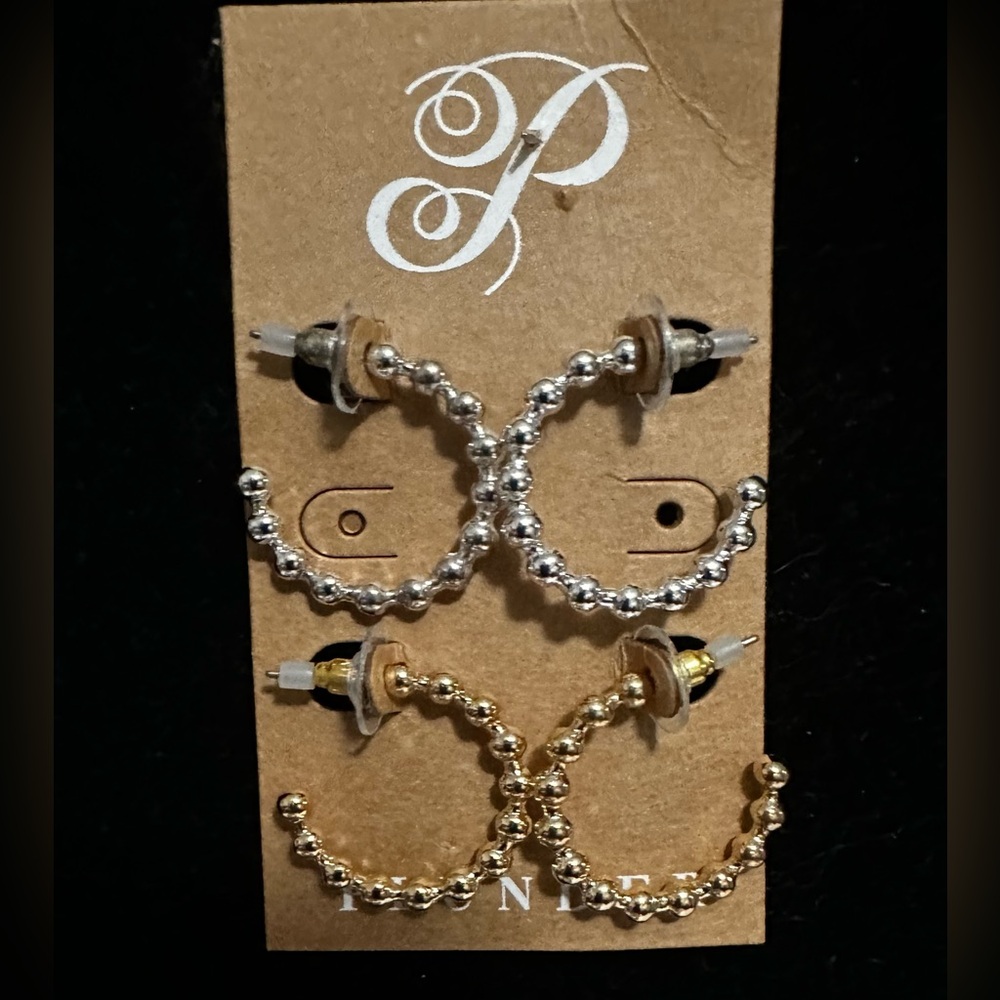 2/$30 PLUNDER SET OF GOLD & SILVER BUBBLE DESIGN HOOP EARRINGS - BRAND NEW!